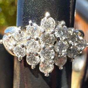 1 Carat Clustered NATURAL Diamond Ring in Japan Platinum 900 Setting 5.09g